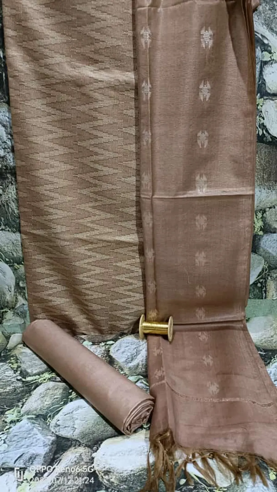Exquisite Katan Silk Suit Piece – Timeless Elegance in Pure Silk Weave